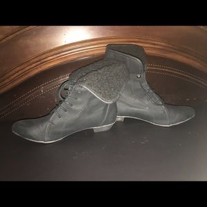 Black combat boots size 8